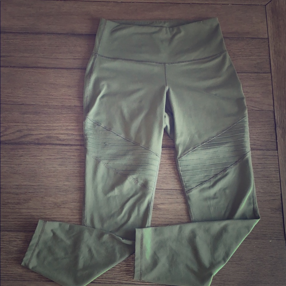 OLIVE MOTO LEGGINGS